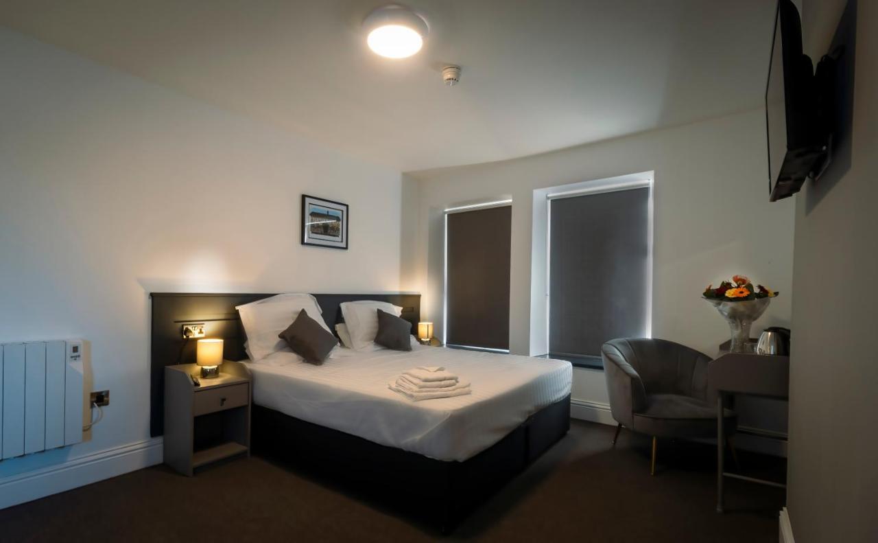 The Friendship Hotel Stocksbridge  Dış mekan fotoğraf