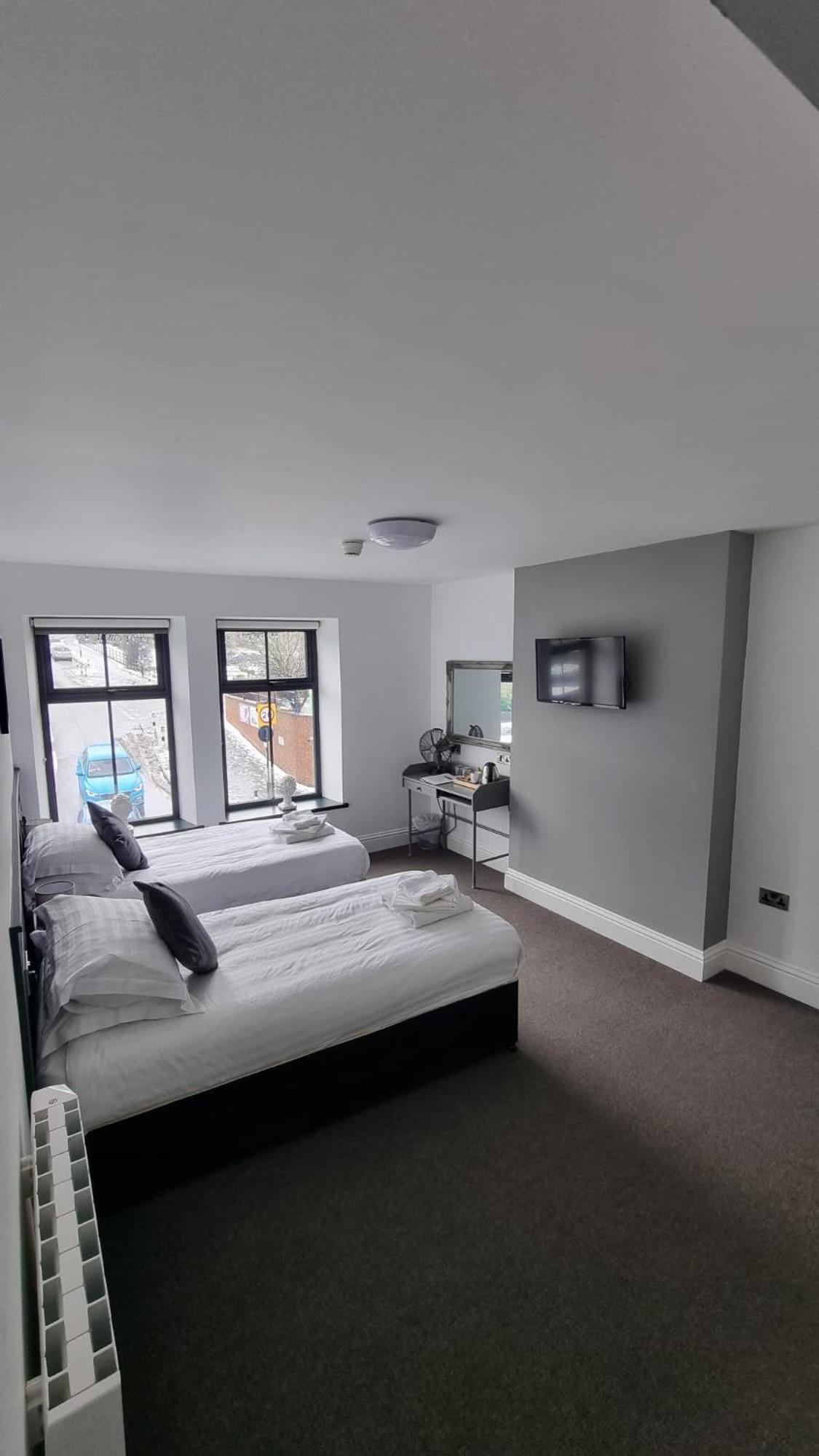The Friendship Hotel Stocksbridge  Dış mekan fotoğraf
